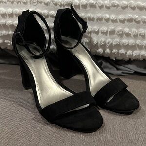 Worthington Suede Heels